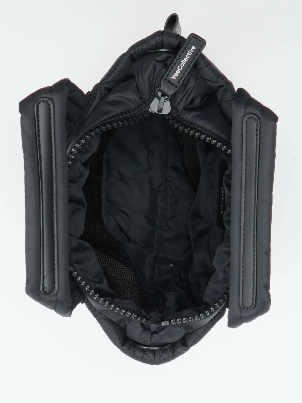 VeeCollective Berlin – Handtasche aus Nylon in Schwarz