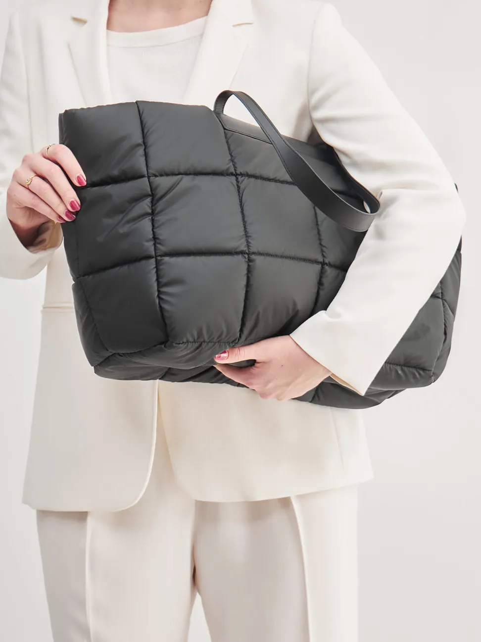 VeeCollective Berlin – Shopper aus Nylon in Schwarz