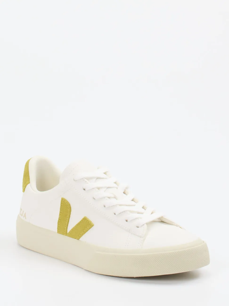 Veja – Sneaker aus Kalbleder und Wildleder weiß