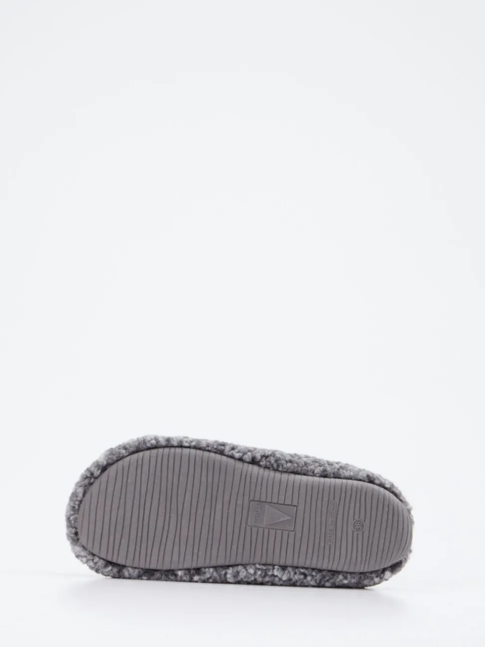 Verbenas – Pantoffeln aus Teddy-Textil in Grau